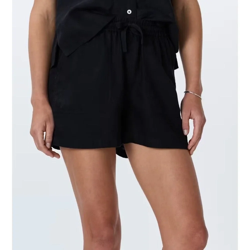 Quince 100% European Linen Shorts Women's Large Black Summer Beach Minimalist